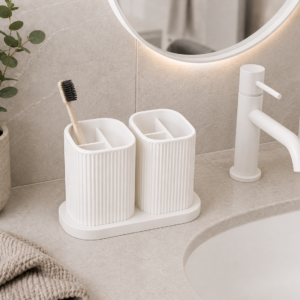 White sortoria toothbrush holder set