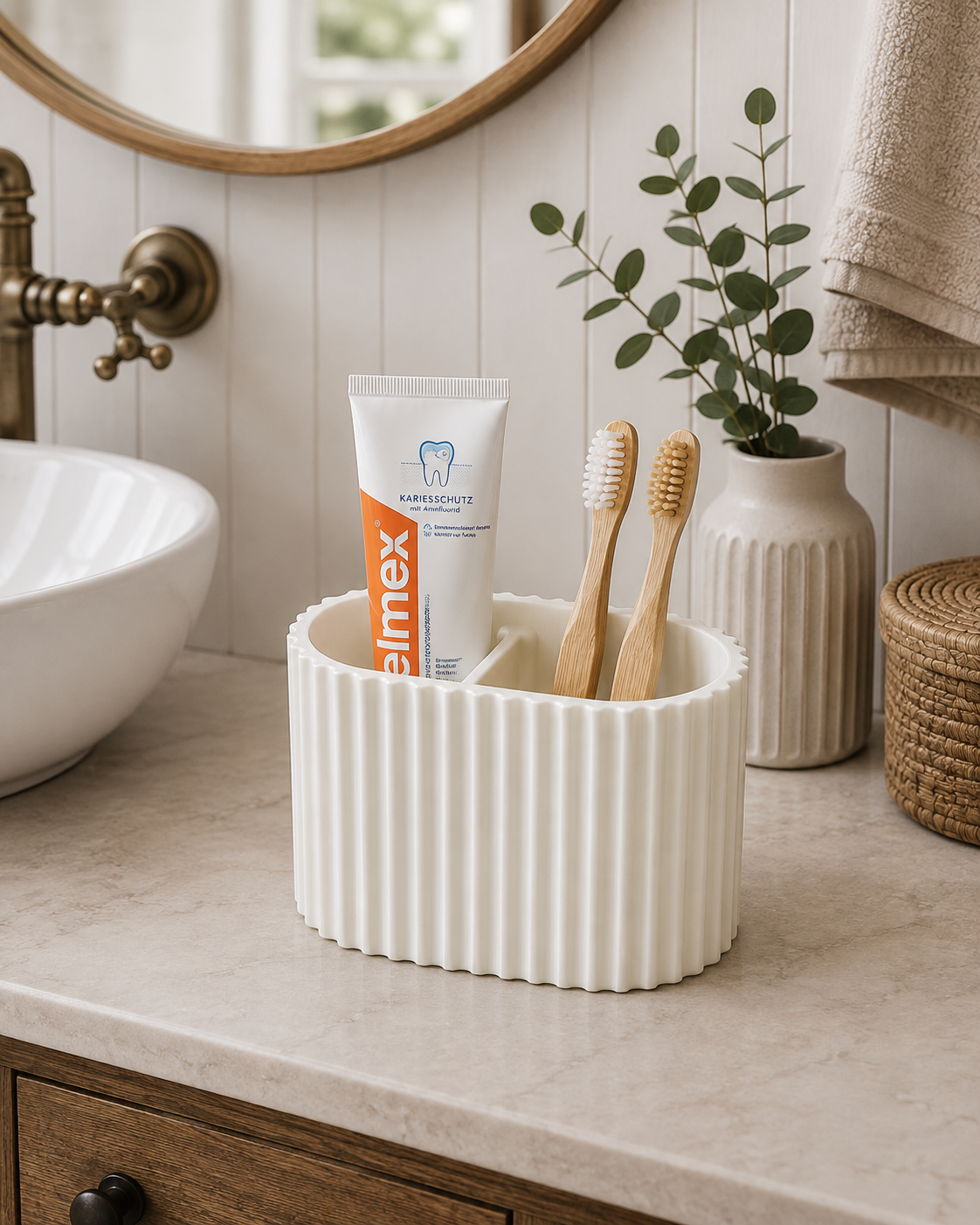 ribbed bathroom organizer white